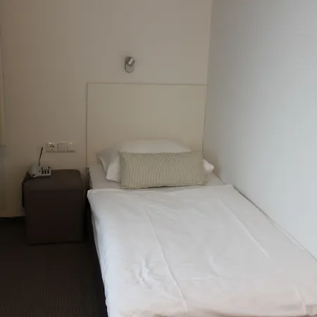 Michael 3* Gerasdorf bei Wien