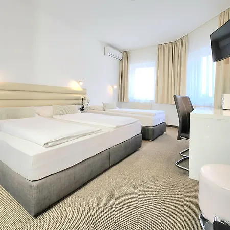 Hotel Michael 3*
