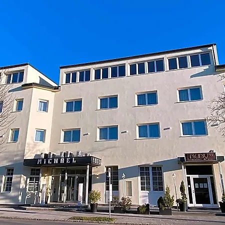 Michael Hotel Gerasdorf bei Wien
