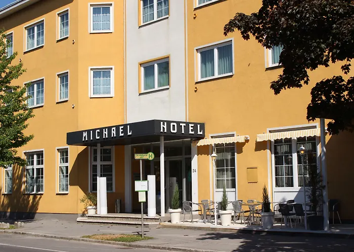 Michael 3* Gerasdorf bei Wien